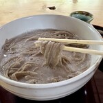 姫のそば ゆかり庵 - ドロっとした蕎麦湯に浸され蕎麦の旨味が凝縮された唯一無二の釜揚げ蕎麦