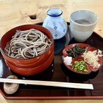 姫のそば ゆかり庵 - 横田小そばの釜揚げと割子2枚(1,880円) 最初に割子が提供されます