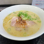 六木 - とんこつラーメン