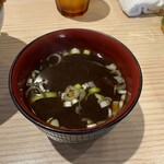 とんかつ丸七 - 赤出し