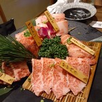 焼肉＆BAR 十炭 - 