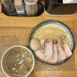 RAMEN JUNKEYZ - 鶏つけそば・1100円＋特製・400円