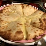 JYOTY - チーズナン