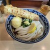 梅田 釜たけうどん