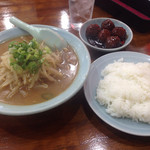 三国林店 - 味噌ラーメン&肉団子&ライス