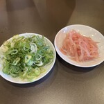 らーめん一作 - セルフの薬味♪