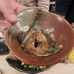 三崎まぐろ専門店 Tunaがる - 目玉のまわり？( Ꙭ)