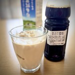 玄豆屋 - ドリンク写真:珠玉の熟成水出し珈琲     カフェオレに