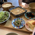 おともトごはん おかもト食堂 - 