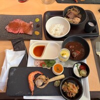 ブッフェアンドカフェ スロープサイドダイナー ザクロ - 