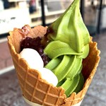 ナナズグリーンティー - 料理写真:抹茶白玉あずきソフトクリーム