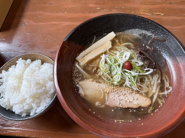 吉山商店 手稲店 - 星置/ラーメン | 食べログ