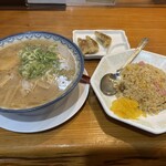 元祖赤のれん 節ちゃんラーメン - 