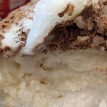 やきいも丸じゅん - 一番底は普通の氷、真ん中のクリーム色はバナナの果実氷、茶色はふんわりチョコ氷です　混ぜてもそれぞれでも美味しいです　添付のミルクで甘さを調整