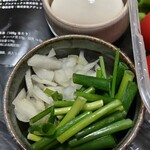 銀座 篝 - 玉ねぎ、青ネギ。