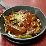 焼肉幸泉 - レバニラ鉄板焼