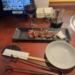 絵のある街 - グラス赤　焼肉のタレ