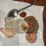 バリラックス ザ ガーデン 新宿 - 鶏肉のルンダン1800円