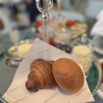 Tiffany Blue Box Café - パン