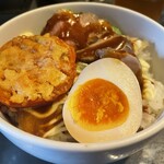 中華そば かなで - ジャンキーだけど、美味！