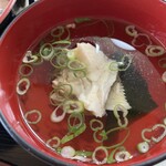 保田鮮魚店 - お吸い物（アップ）