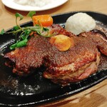 幌馬車 - 料理写真:これミディアムたけど焼き下手