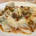 Standing Bar 桃源邨 - 海老入り皿ワンタン