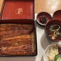鰻割烹 伊豆栄 本店 - 