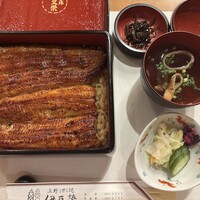 鰻割烹 伊豆栄 本店 - 