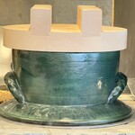 四間道 とりう - 土楽窯の織部釜