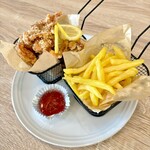 Pom cafe - 