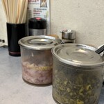 だるまの天ぷら定食 - イカの塩辛＆高菜