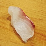 鮨 しゅん輔 - 真鯛は塩でいただきます