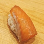 鮨 しゅん輔 - 鱒の介の漬けです