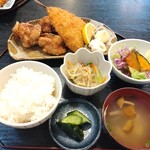 どんどん焼き食い処 けやき - ジフライと鶏唐定食