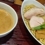 麺 ヒキュウ - 