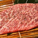 和牛 肉小僧 - 特選上ロース（アップ）