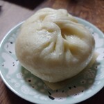 551蓬莱 アルデ新大阪店 - 豚まん