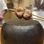 心伯 - 鶏ささ身の鴨ハム巻き