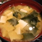 磯料理 元海 - 今回はワカメと豆腐のお味噌汁でした