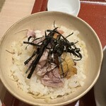 麦と麺助 - 生姜薫る高坂鶏の土鍋ご飯