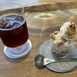 ninin - アイスコーヒーとアイスクリーム