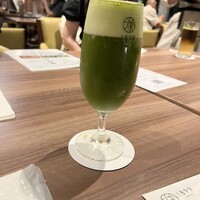 RESTAURANT 1899 OCHANOMIZU - 乾杯で抹茶ビール！お茶の香りも楽しめました。個人的には抹茶黒ビールがオススメです！