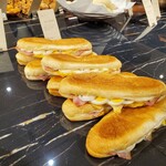 ALOFT パセーラ店 - 