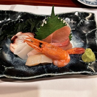 囲炉裏焼と蕎麦の店 うえ田_1