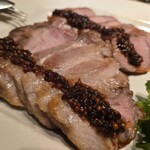 ダウン ザ ステアーズ - 山形金華豚肩ロースのロースト