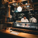 寿司 牡蠣 北千住スシエビス - カウンター席