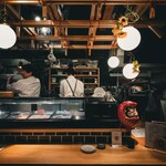 寿司 牡蠣 北千住スシエビス - カウンター席