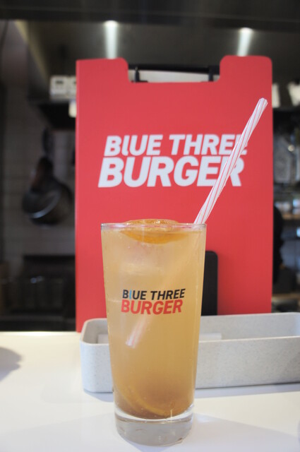 BLUE THREE（ブルー スリー） - 郡山（ハンバーガー）の写真