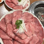 秋葉原 炭火焼肉 たん清 - 